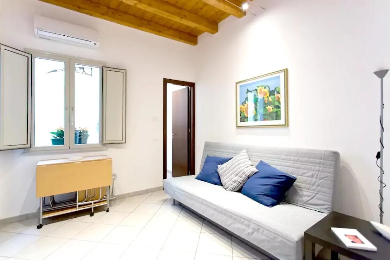 Apartment Piazzetta Nicolo Tudisco Palermo Italië